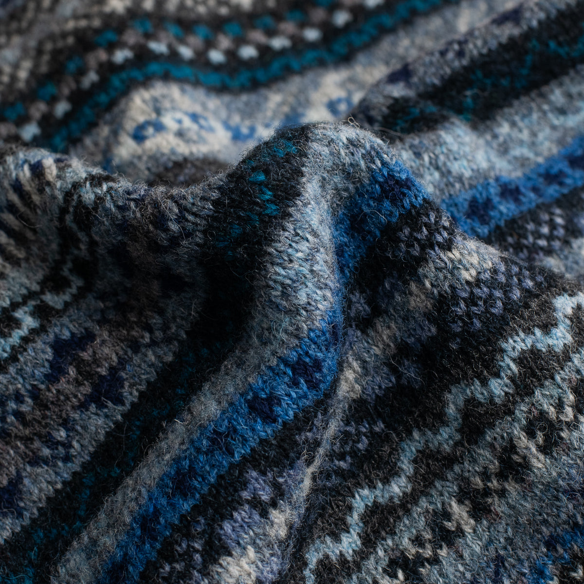 Navy Trim Fairisle Slipover Vee Neck